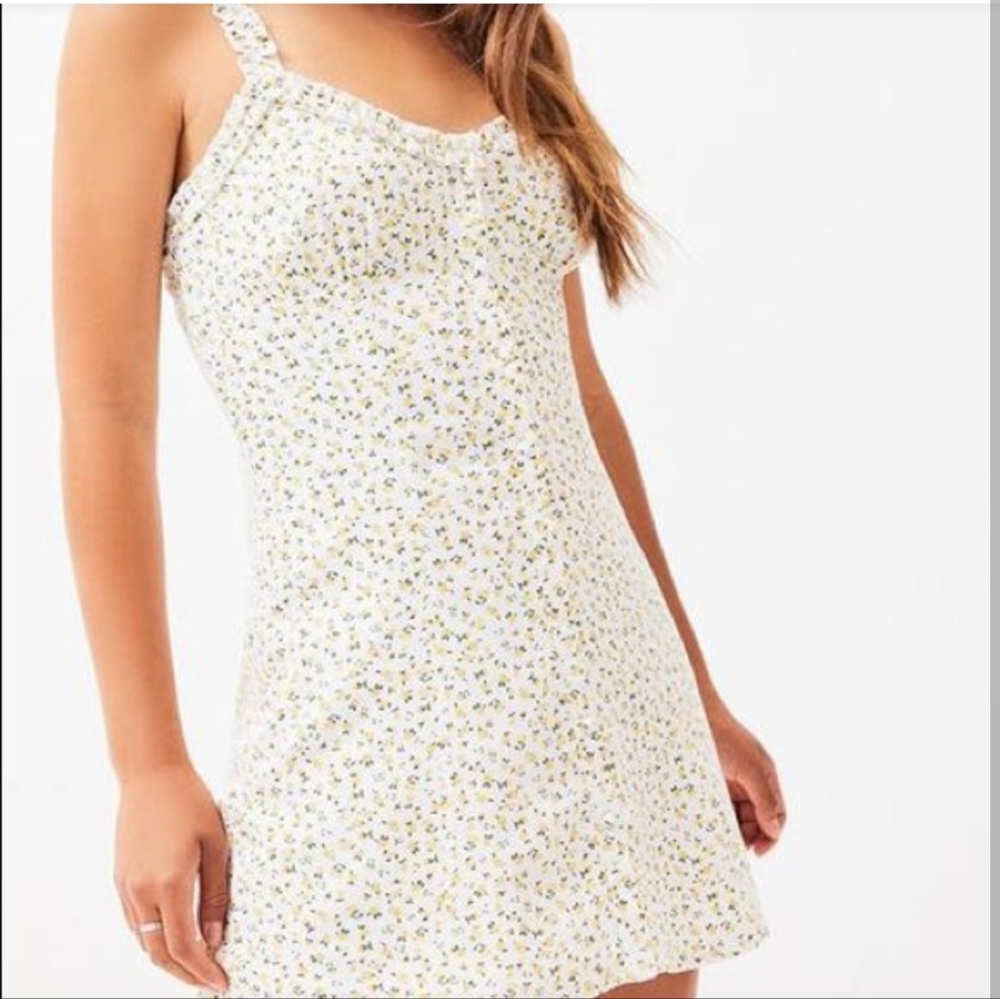 Elegant Floral Mini Dress in Light Blue and Yellow